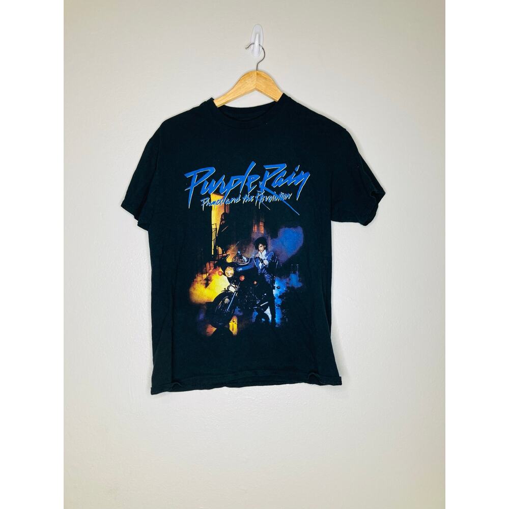 Good condition purple rain T-Shirt size M